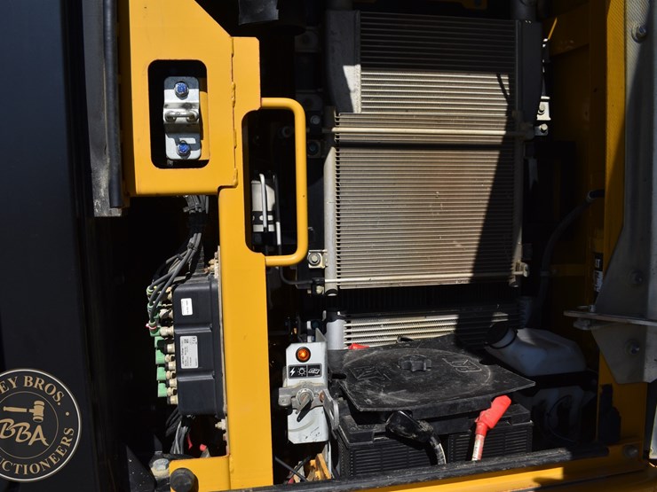 2018-caterpillar-313fl-image-73