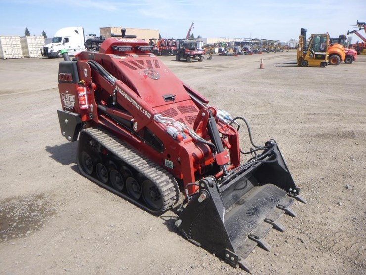 2025-stag-tl425-skid-steer-track-loader-image-2