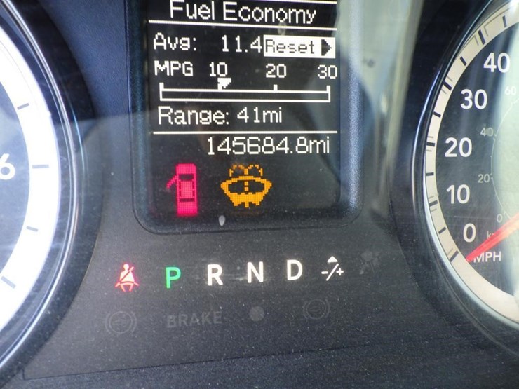 2016-dodge-3500-image-15