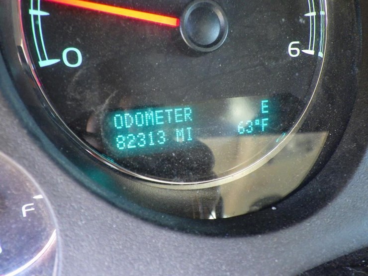 2014-chevrolet-tahoe-image-14