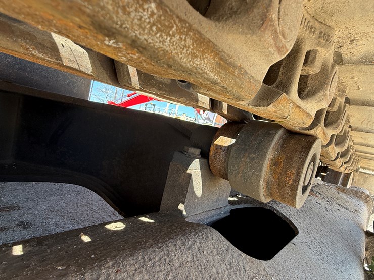 2006-jcb-js220-lc-image-14