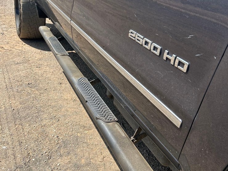 2015-chevrolet-silverado-ltz-2500hd-4x4-crew-cab-pick-up-truck-image-20