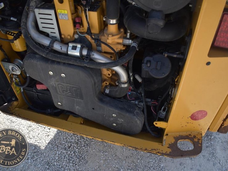 2023-caterpillar-259d3-image-28