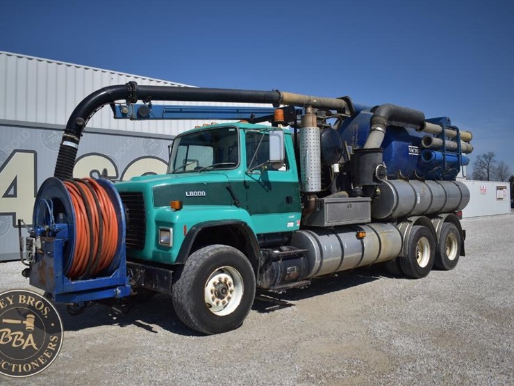 1996-ford-lnt8000-image-3