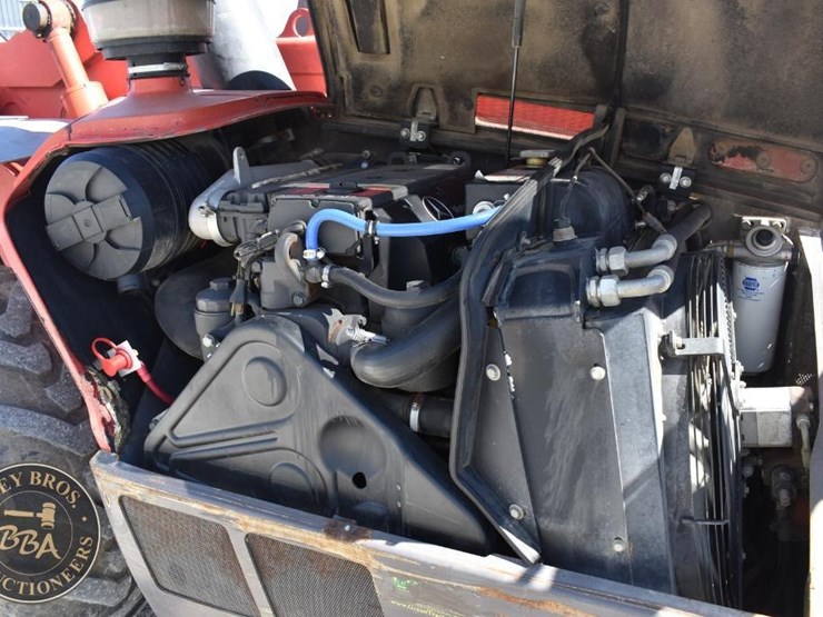 2013-manitou-mlt845-120-image-28