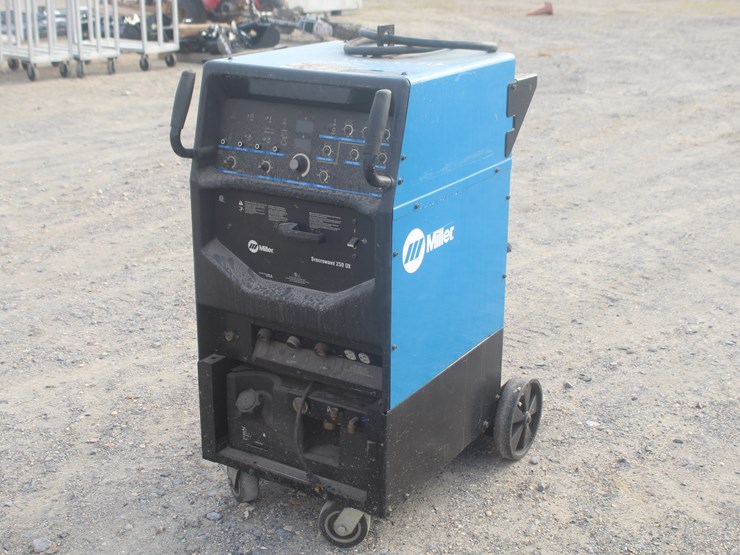 #8047-•-miller-sycrowave-dx-welding-machiine-image-2