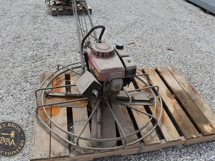 master-48in-walkbehind-trowel-42690-image-13