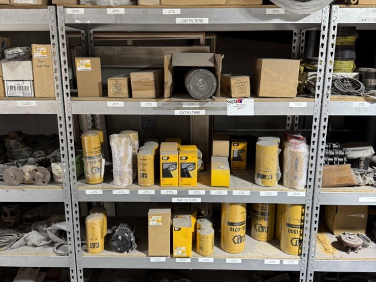 6-shelve-section-of-caterpillar-filters-&-bowen-ps-parts-image-1
