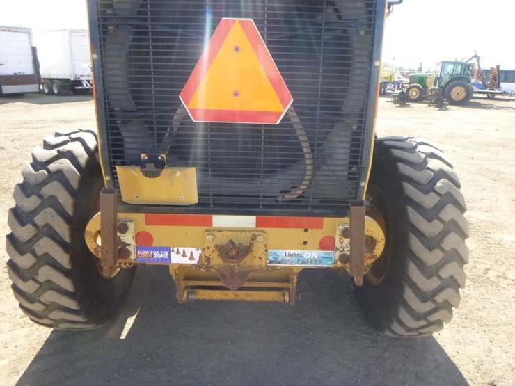 2005-caterpillar-143h-image-22