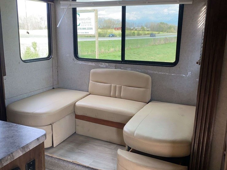 2019-forest-river-xlr-boost-31qb-image-10