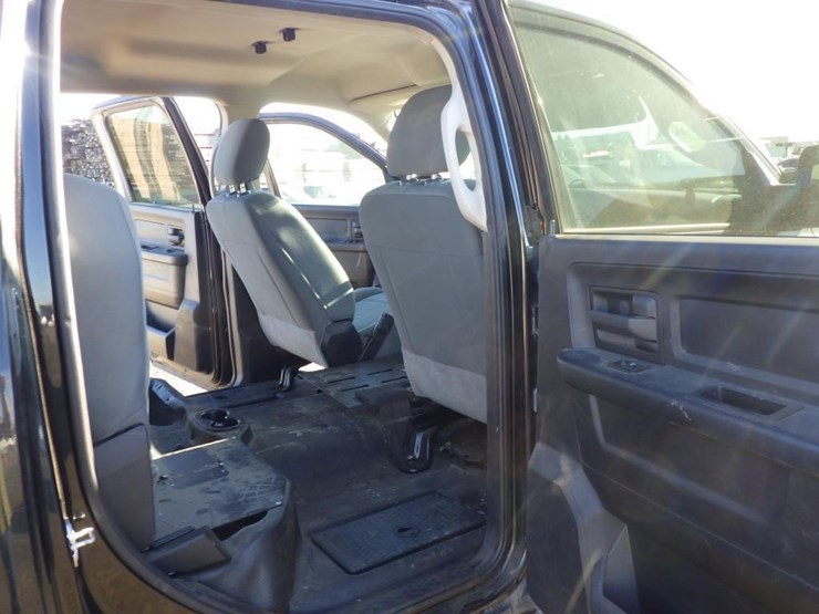 2015-dodge-2500-image-8