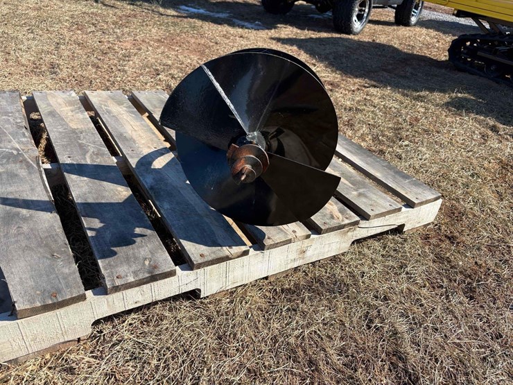 15"-mini-excavator-post-hole-digger-image-2