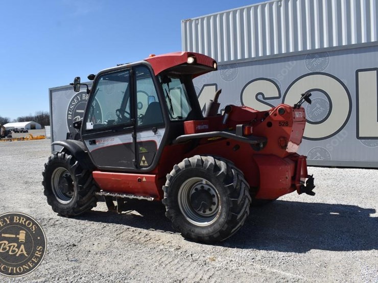 2013-manitou-mlt845-120-image-10