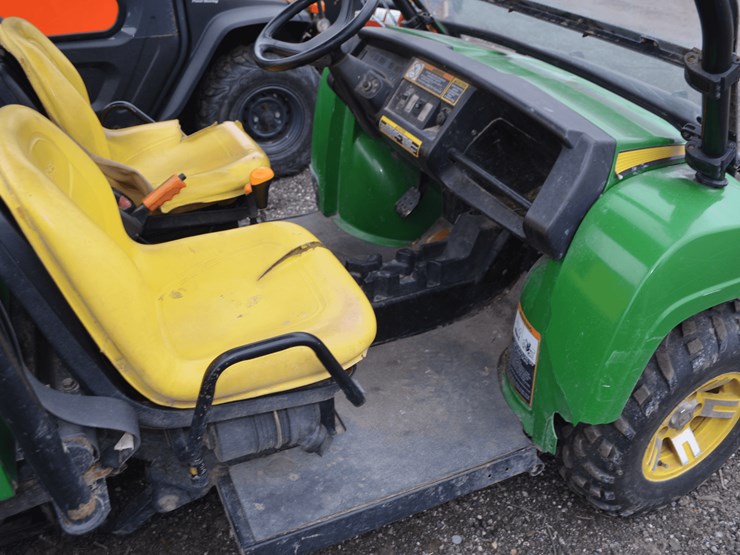 john-deere-850-image-15