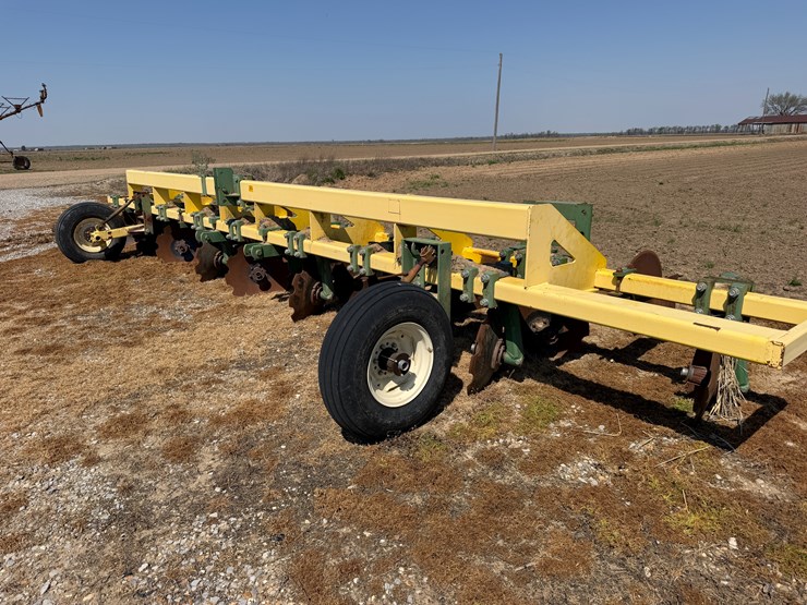 #40310-•-2010-roll-a-cone-8-row-38"-hipper-10-3766-image-1