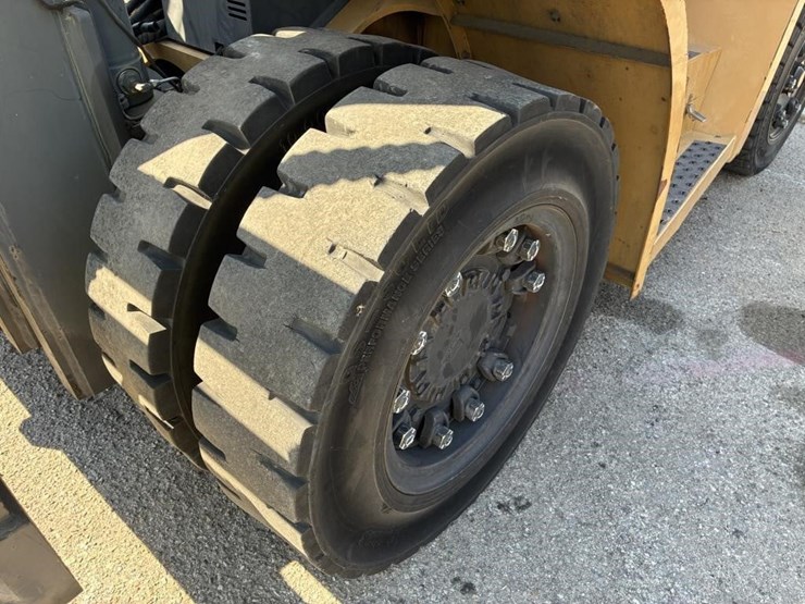 caterpillar-p26500-image-8