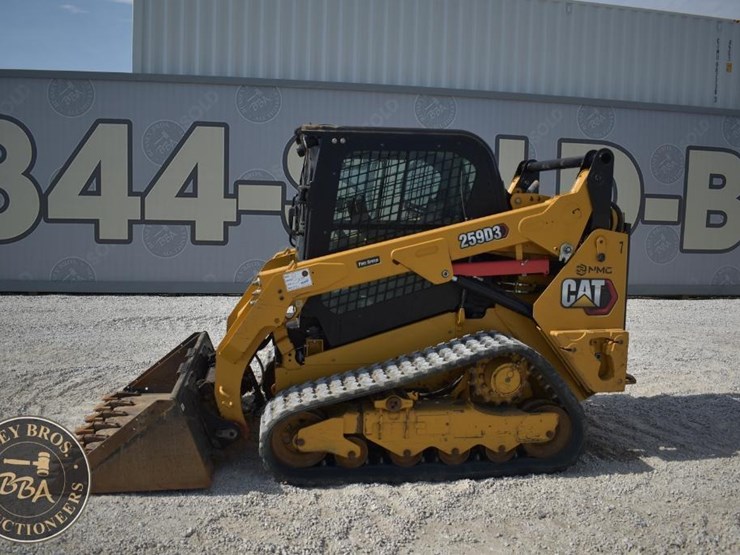 2022-caterpillar-259d3-image-4