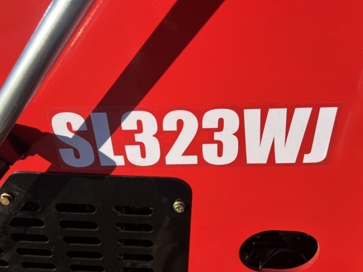 2026-sdlool-sl323wj-mini-skidsteer-loader-image-17