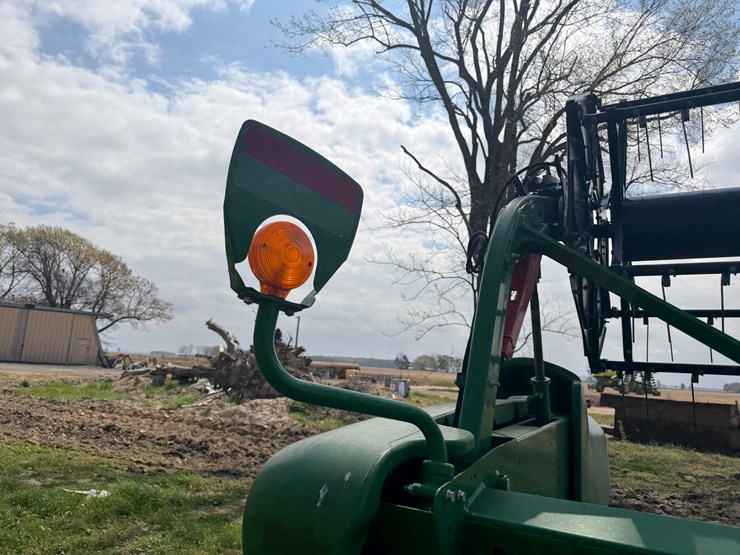 2017-john-deere-630fd-image-38