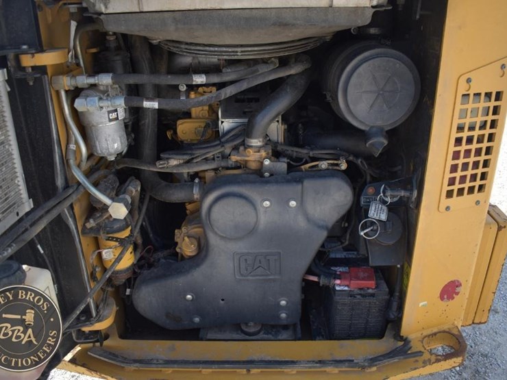 2019-caterpillar-299d3-xe-image-30