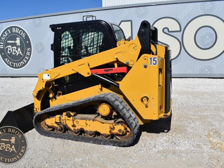 2017-caterpillar-259d-image-13