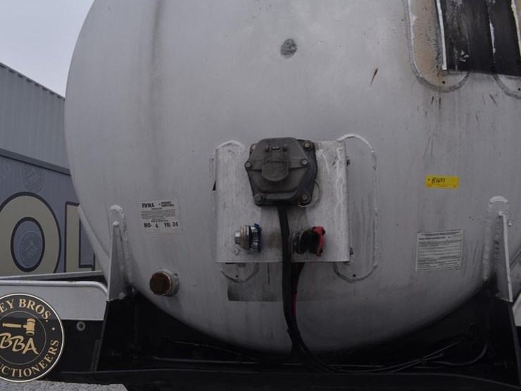 2008-troxell-tanker-image-41