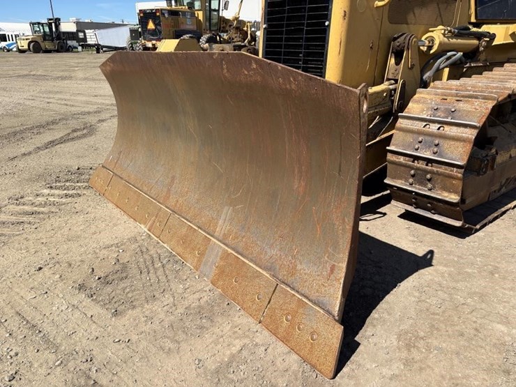 2002-caterpillar-d3g-image-10