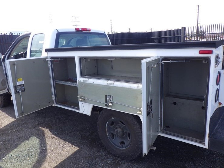 2008-chevrolet-2500hd-image-9