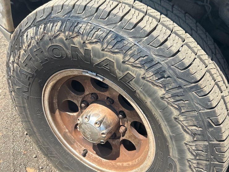 2001-chevrolet-2500hd-image-19