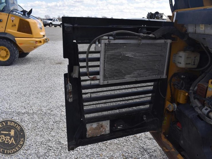 2020-caterpillar-289d3-image-40