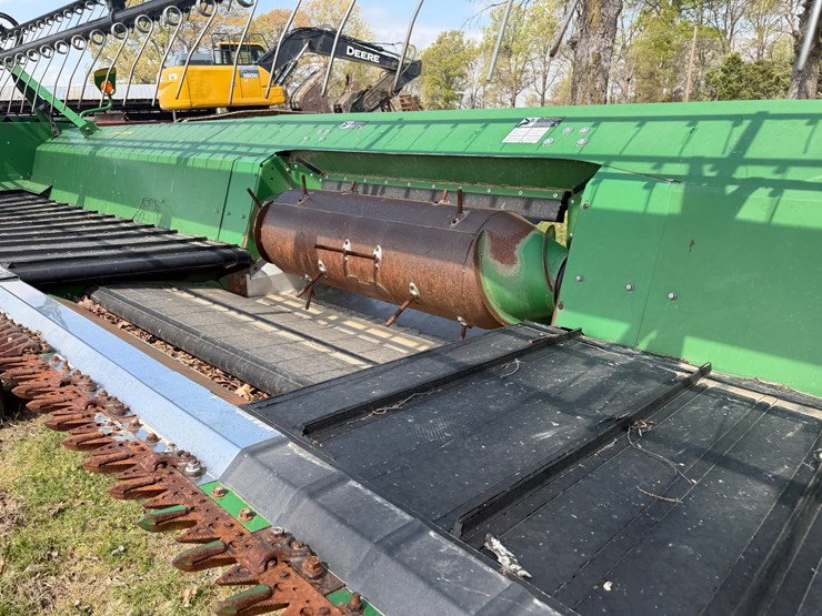 2017-john-deere-630fd-image-25