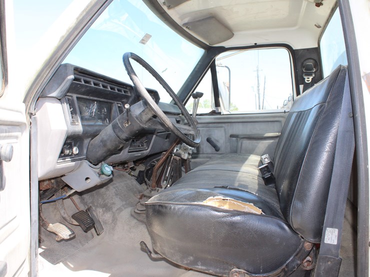 1998-ford-f700-image-10