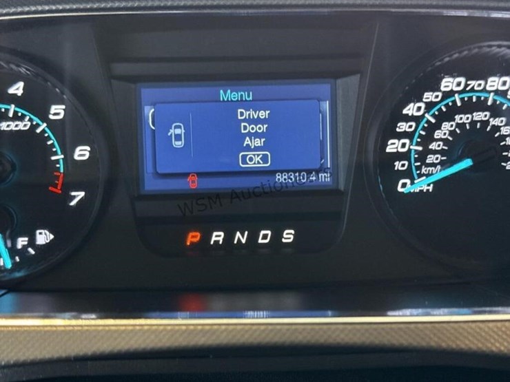 2013-ford-taurus-sdn-image-16