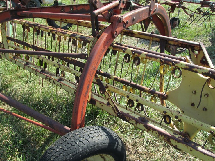 new-holland-256-image-10