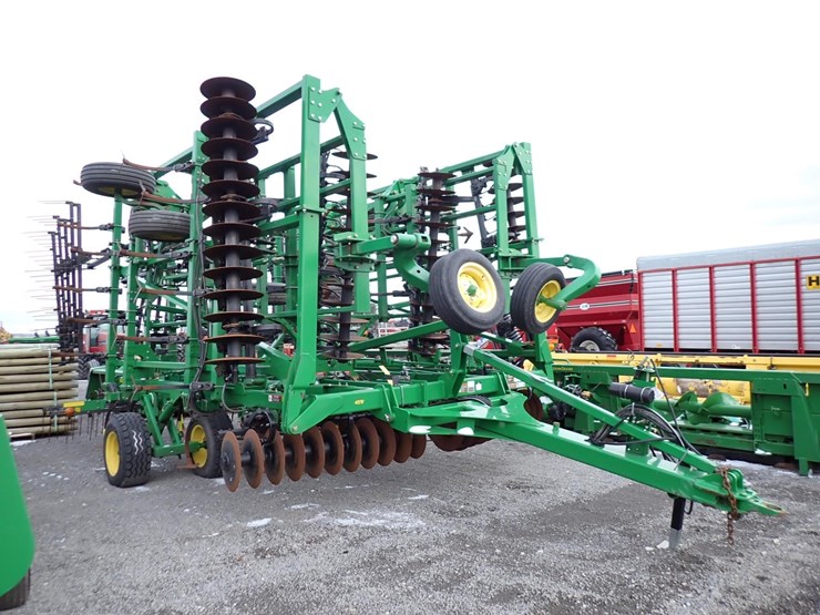 2013-john-deere-2310-image-2