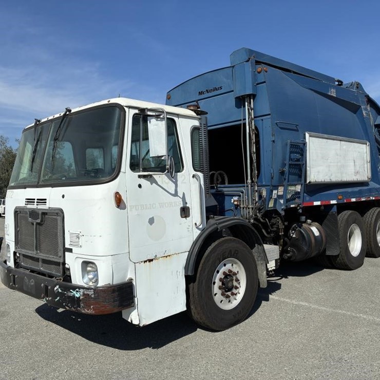 2010 AUTOCAR XPEDITOR