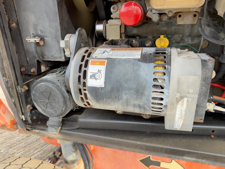 2015-jlg-600s-image-16