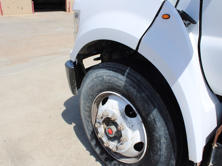 2018-ford-f750-image-6