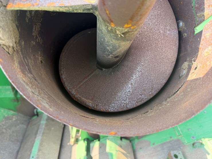 2014-john-deere-s670-image-148