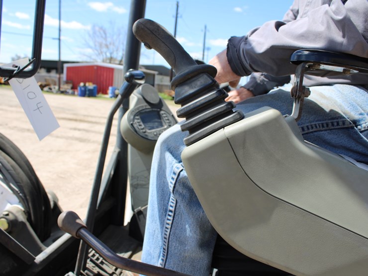 2014-bobcat-e35-image-8