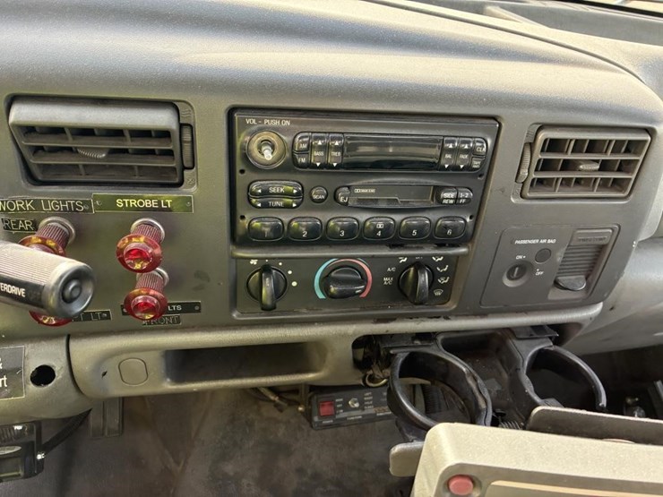 2002-ford-f350-image-14