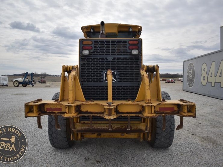 2007-deere-672d-image-13