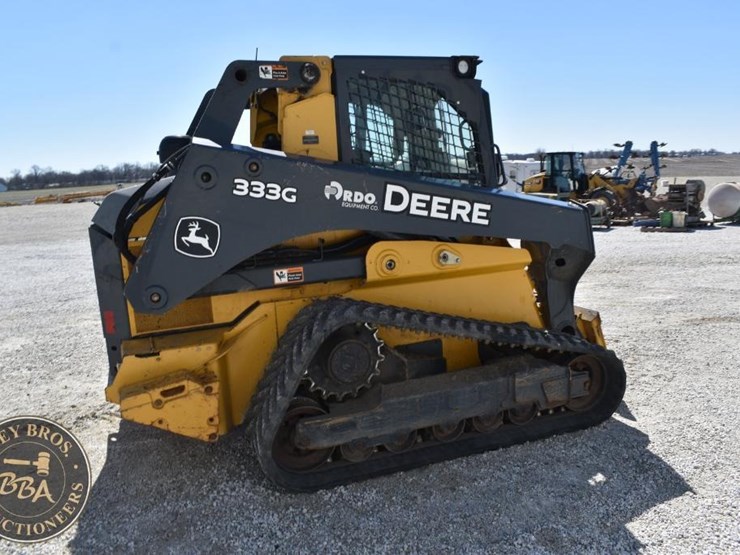 2019-deere-333g-image-27