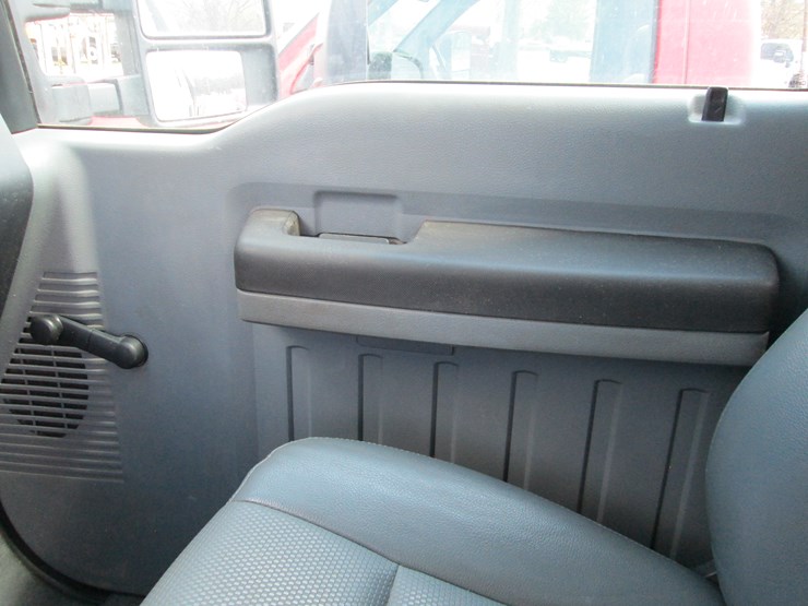 2014-ford-f350-image-26