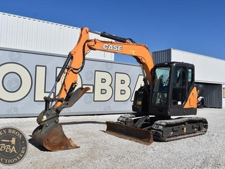 2022-case-cx75csr-image-5