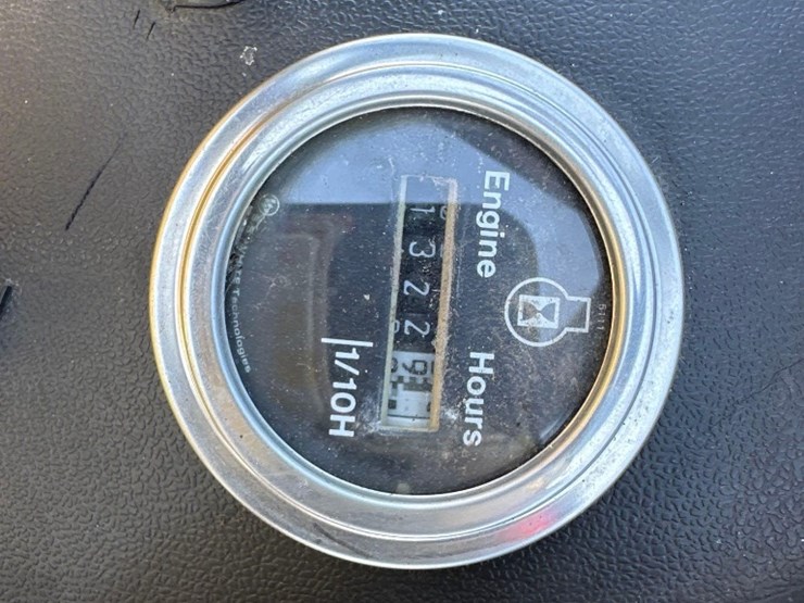 john-deere-214-image-8