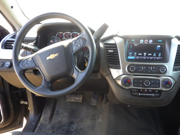 2020-chevrolet-tahoe-image-9