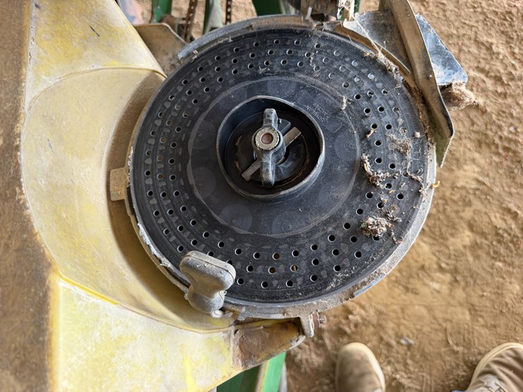 john-deere-7300-image-51