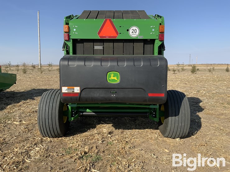 2021-john-deere-560m-image-6