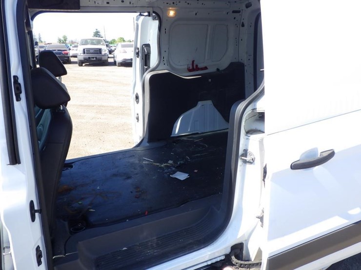 2020-ford-transit-connect-image-7